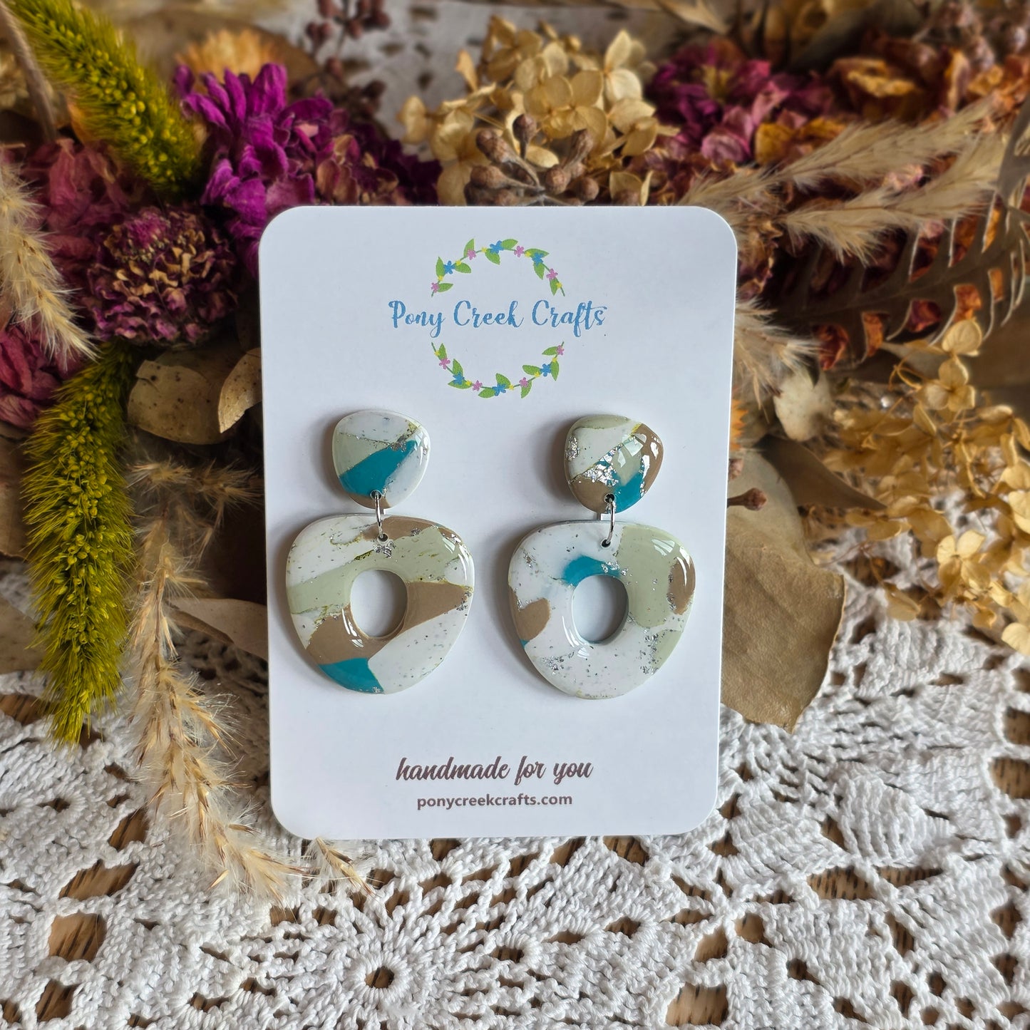 Organic shaped mash-up in earth tone colors