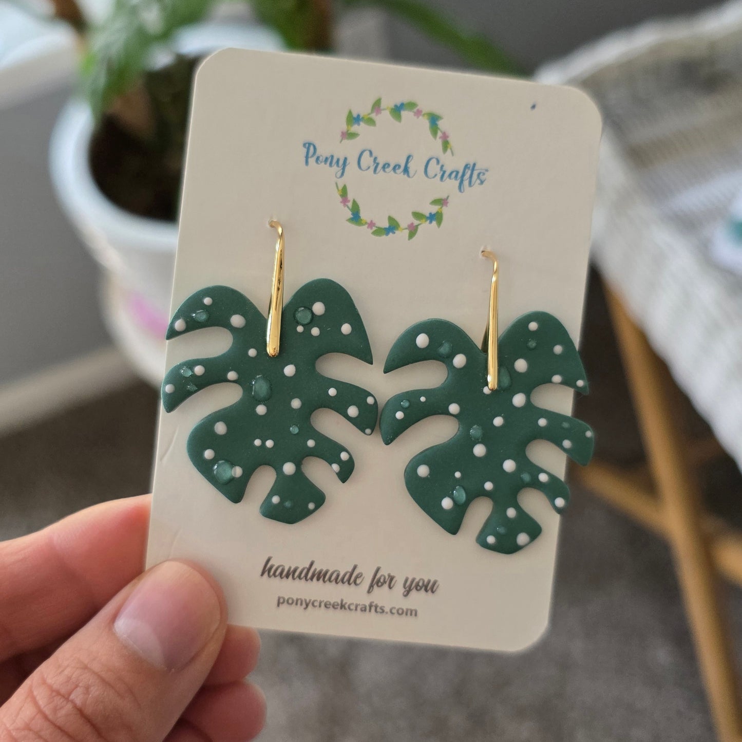 Spotted leaf earrings